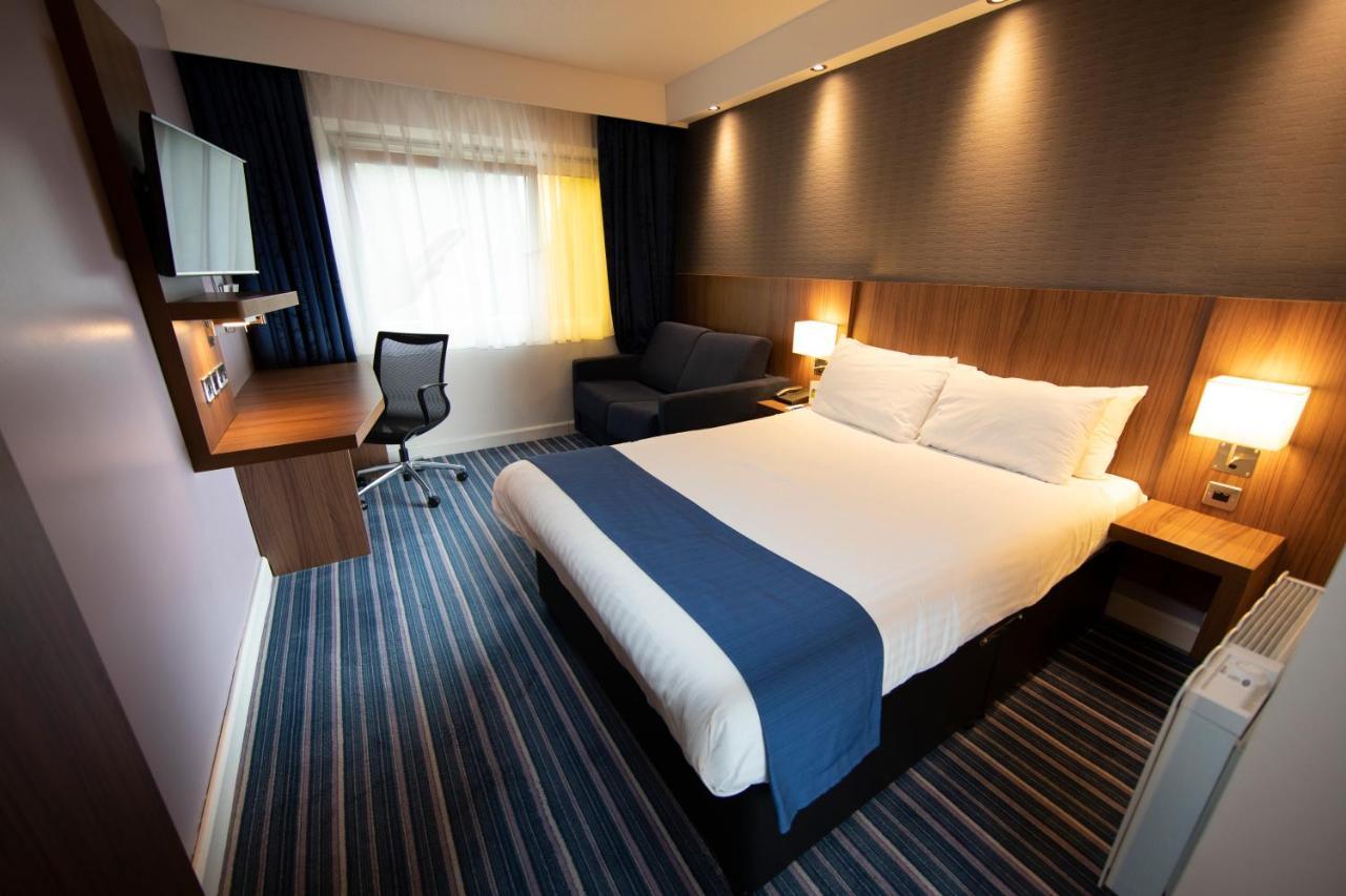 Holiday Inn Express, Chester Racecourse By Ihg מראה חיצוני תמונה