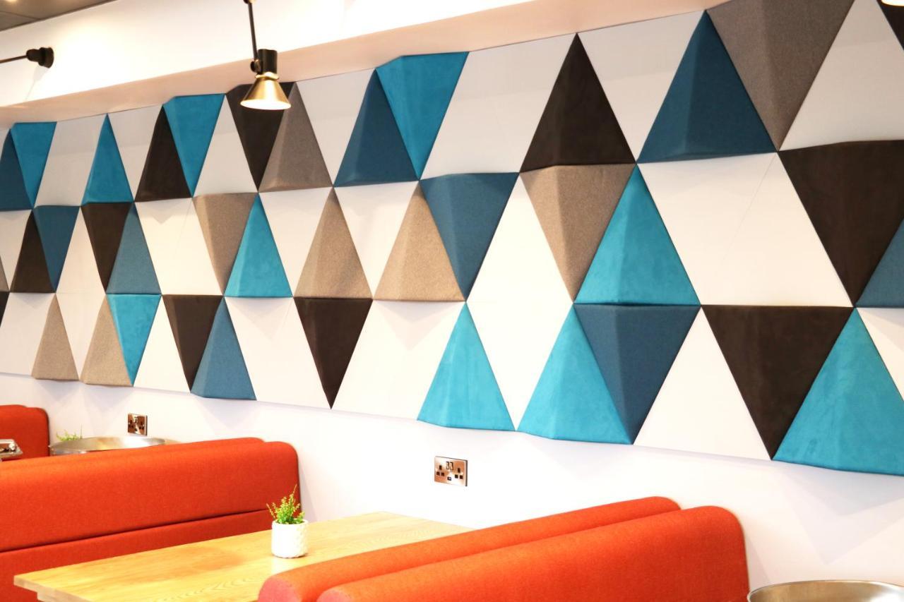 Holiday Inn Express, Chester Racecourse By Ihg מראה חיצוני תמונה