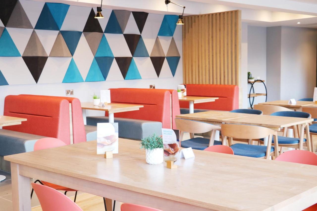 Holiday Inn Express, Chester Racecourse By Ihg מראה חיצוני תמונה