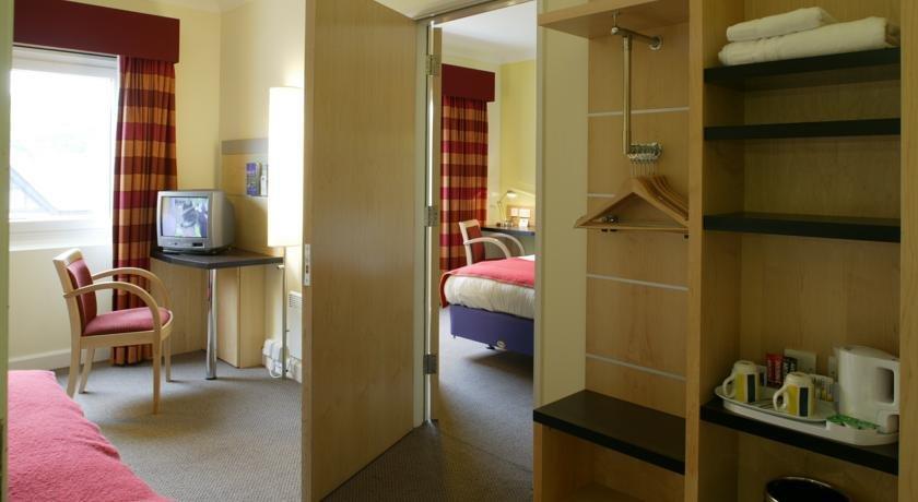 Holiday Inn Express, Chester Racecourse By Ihg מראה חיצוני תמונה