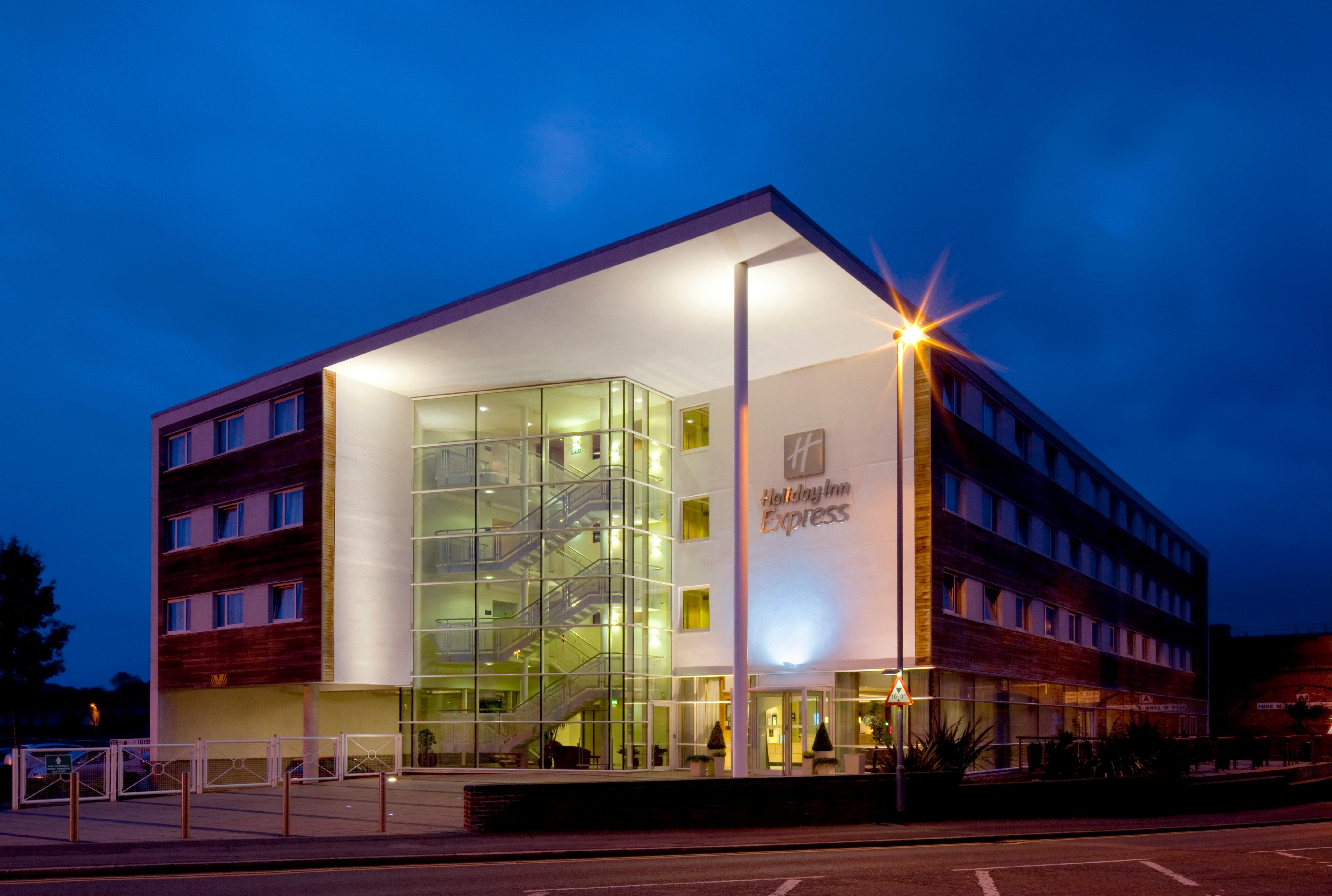 Holiday Inn Express, Chester Racecourse By Ihg מראה חיצוני תמונה