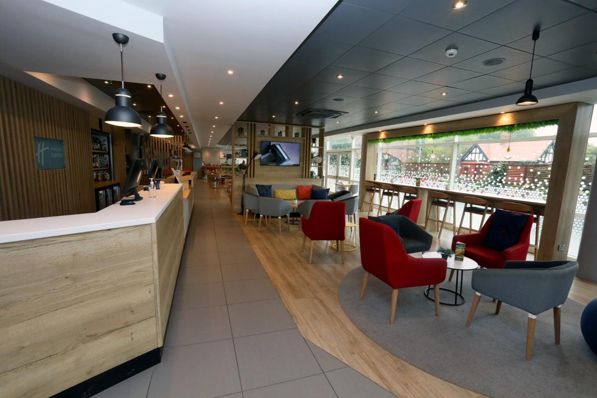 Holiday Inn Express, Chester Racecourse By Ihg מראה חיצוני תמונה